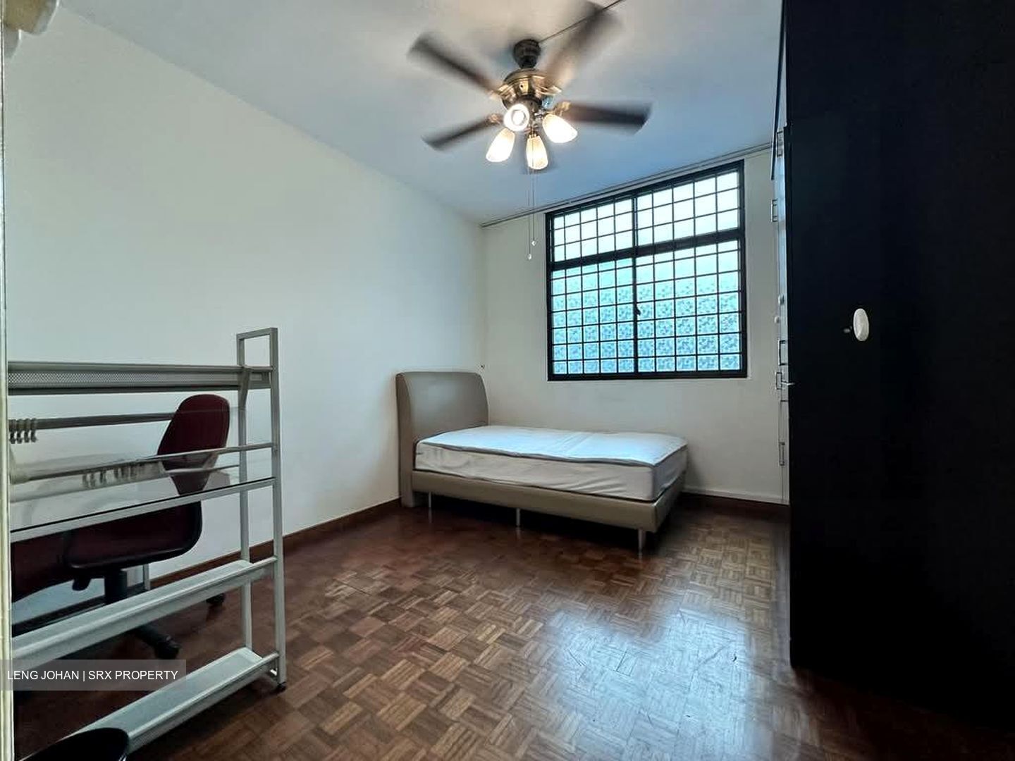 Sherwood Towers (D21), Apartment #579211931
